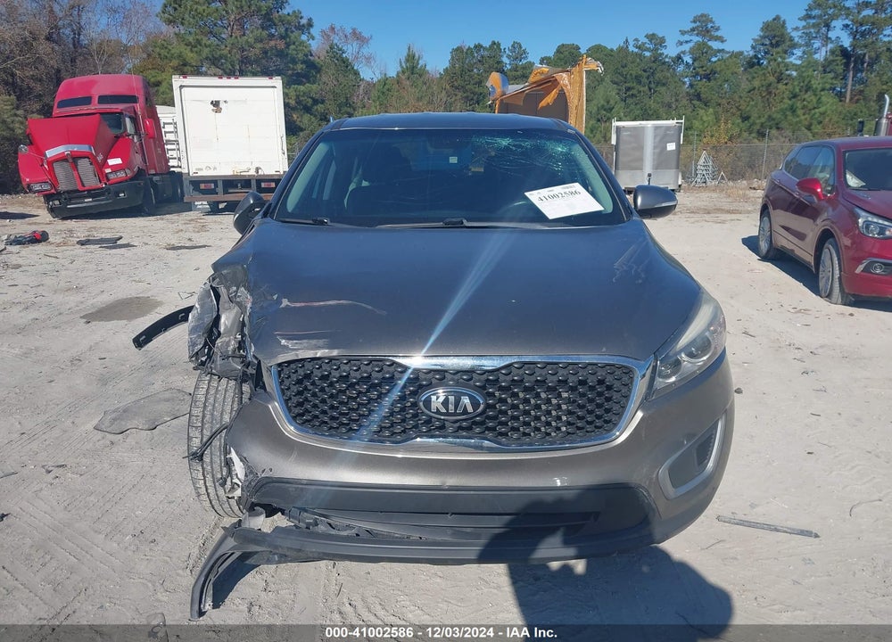 2017 KIA SORENTO 2.4L L VIN: 5XYPG4A38HG328329