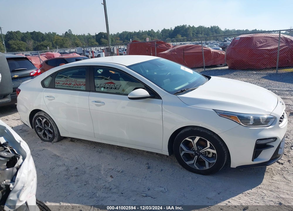 2021 KIA FORTE LXS VIN: 3KPF24AD3ME310623