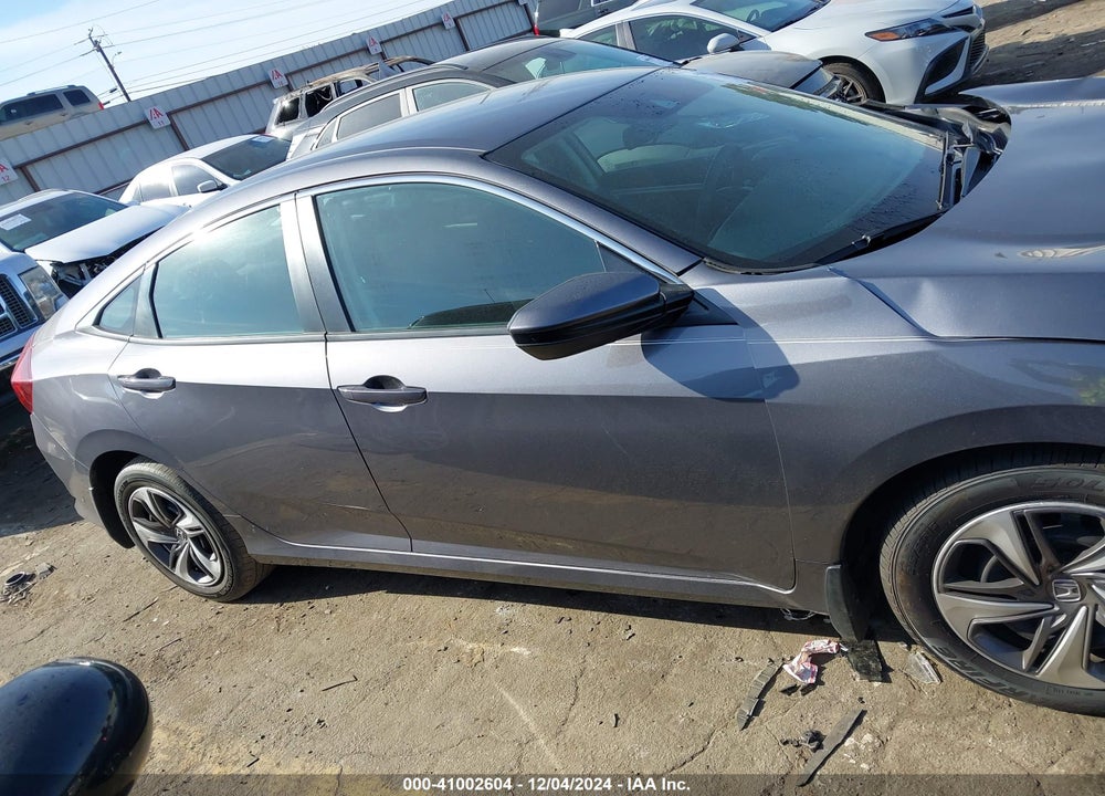 2019 HONDA CIVIC LX VIN: 19XFC2F65KE011272