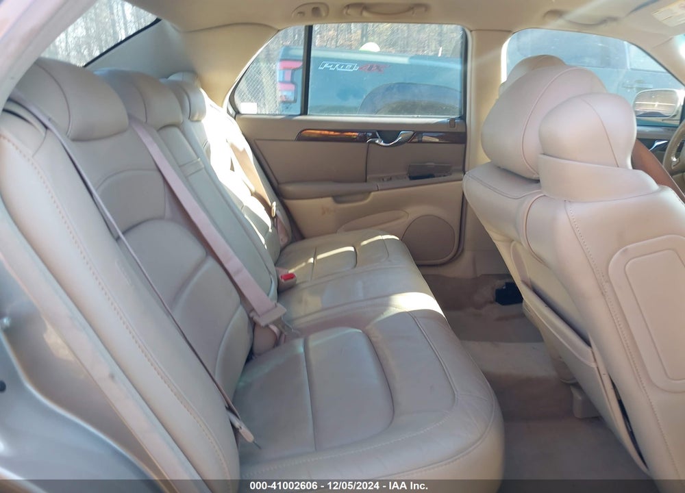 2004 CADILLAC DEVILLE DTS VIN: 1G6KF57944U225788