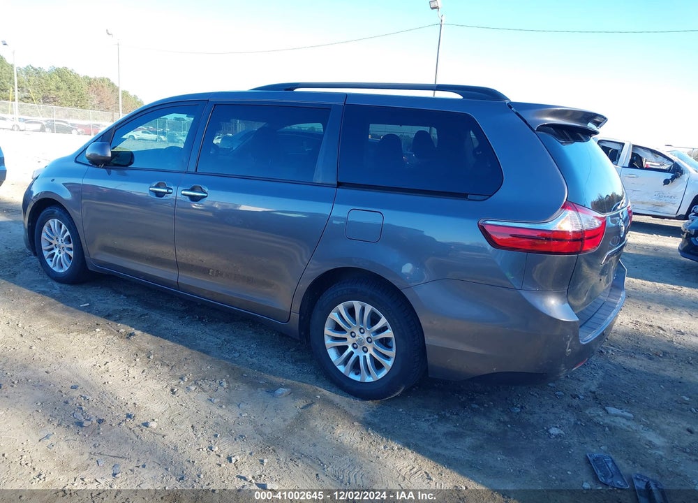 2017 TOYOTA SIENNA XLE LIMITED VIN: 5TDYZ3DC4HS826051