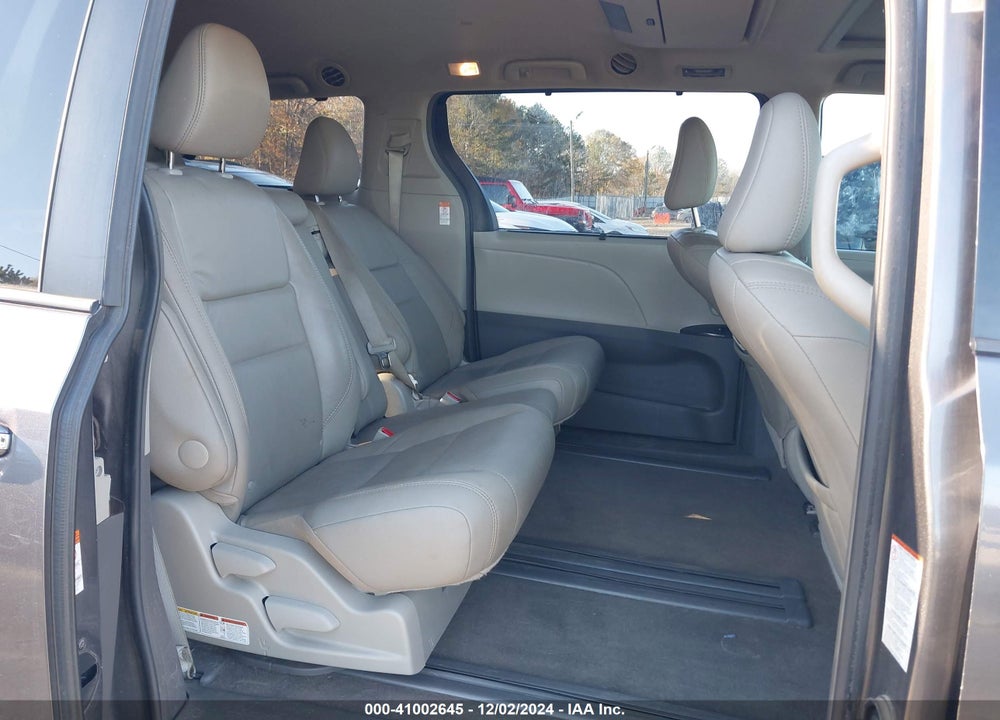 2017 TOYOTA SIENNA XLE LIMITED VIN: 5TDYZ3DC4HS826051