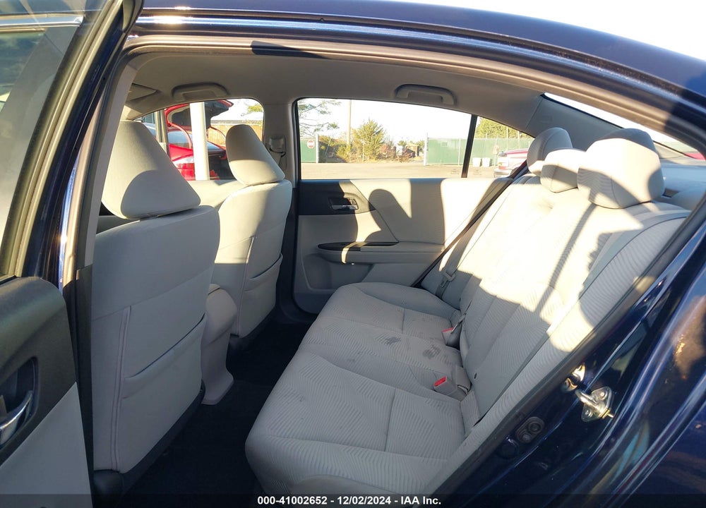 2017 HONDA ACCORD LX VIN: 1HGCR2F3XHA051707