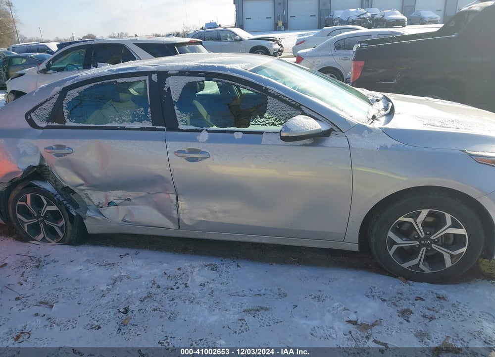 2019 KIA FORTE VIN: 3KPF24AD1KE132885