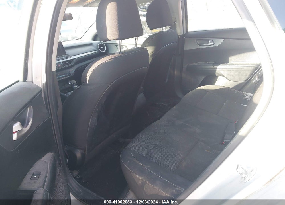 2019 KIA FORTE VIN: 3KPF24AD1KE132885