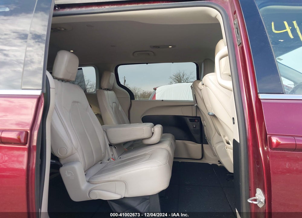 2017 CHRYSLER PACIFICA TOURING L PLUS VIN: 2C4RC1EG5HR653273