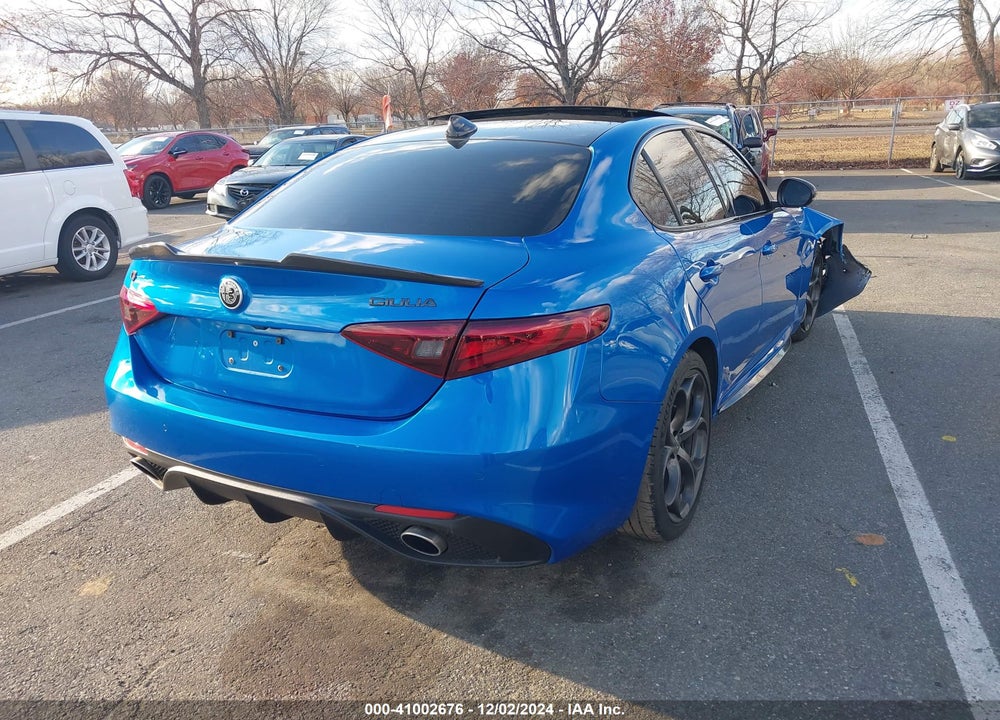 2018 ALFA ROMEO GIULIA TI SPORT RWD VIN: ZARFAECN8J7600016