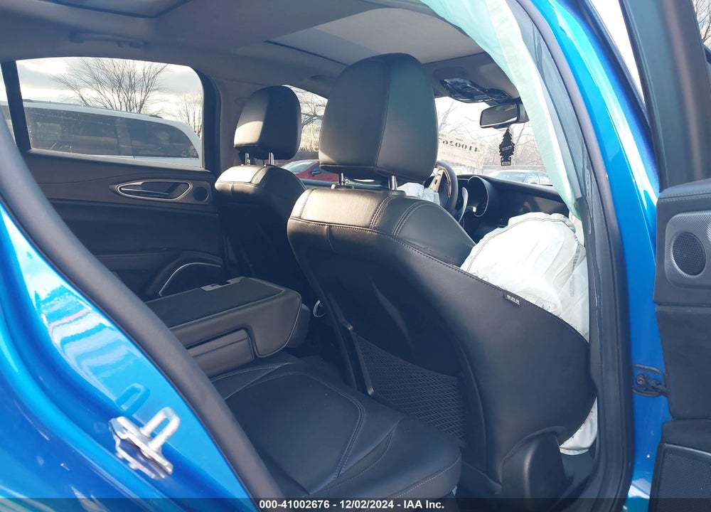 2018 ALFA ROMEO GIULIA TI SPORT RWD VIN: ZARFAECN8J7600016