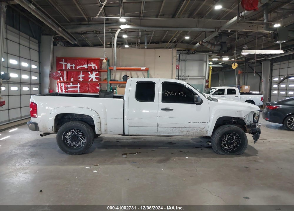 2008 CHEVROLET SILVERADO 1500 LT1 VIN: 1GCEK19048Z265259