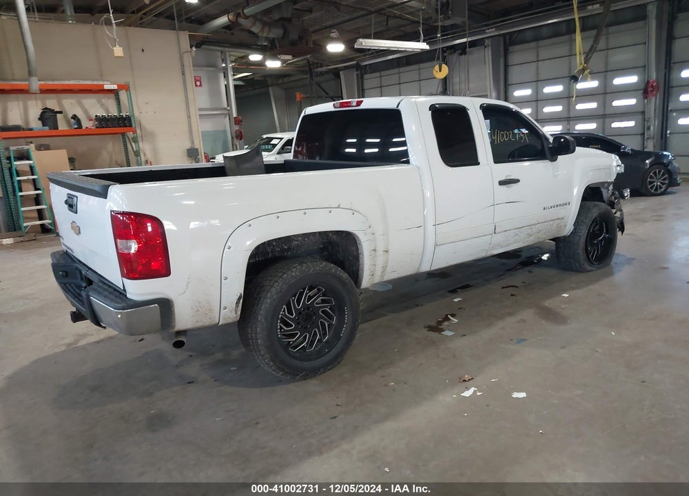 2008 CHEVROLET SILVERADO 1500 LT1 VIN: 1GCEK19048Z265259