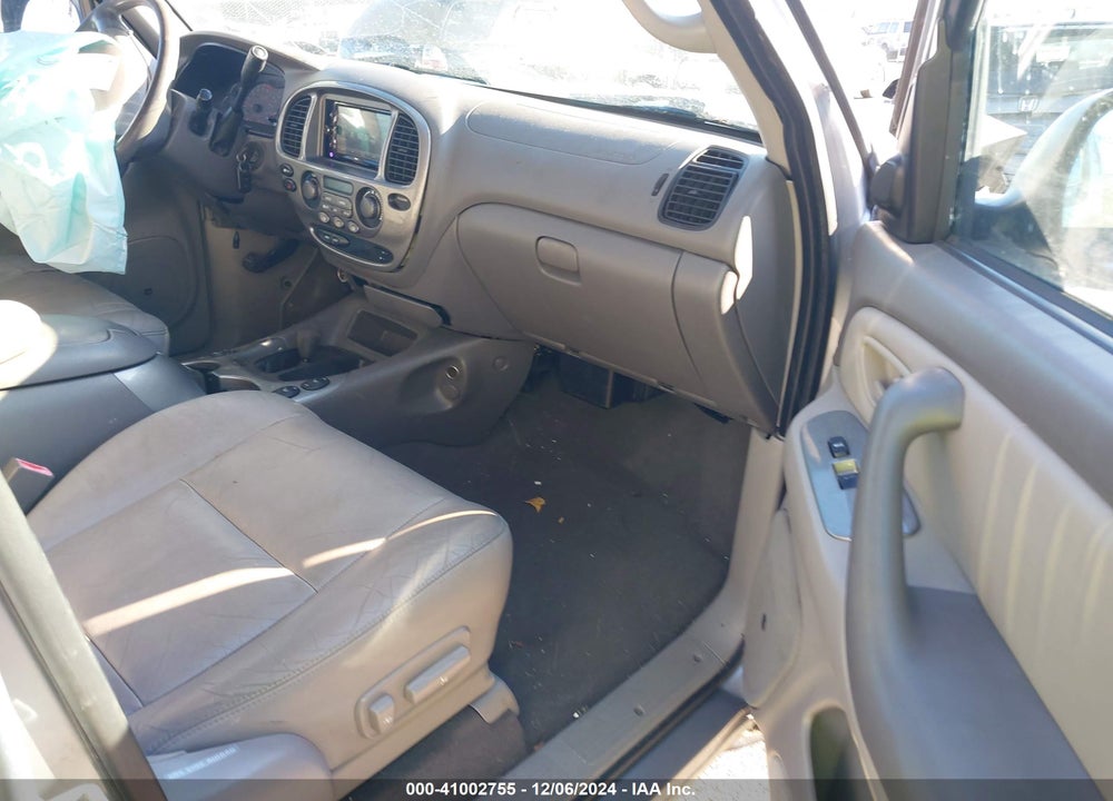2001 TOYOTA SEQUOIA LIMITED V8 VIN: 5TDBT48A71S040045