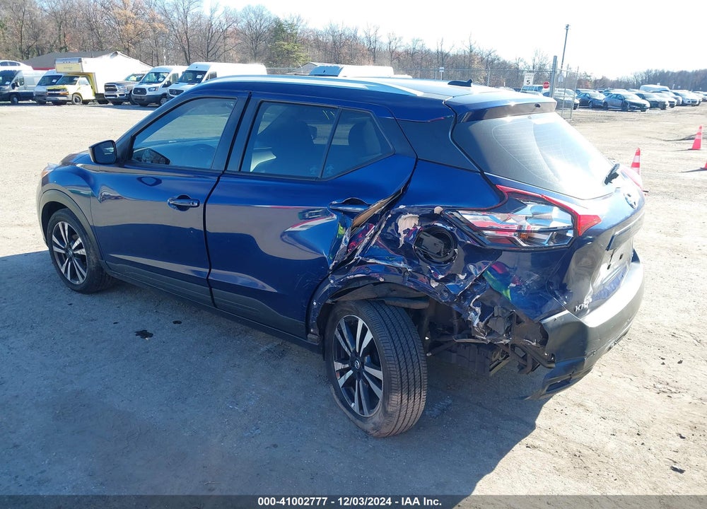 2019 NISSAN KICKS SV VIN: 3N1CP5CU5KL538173