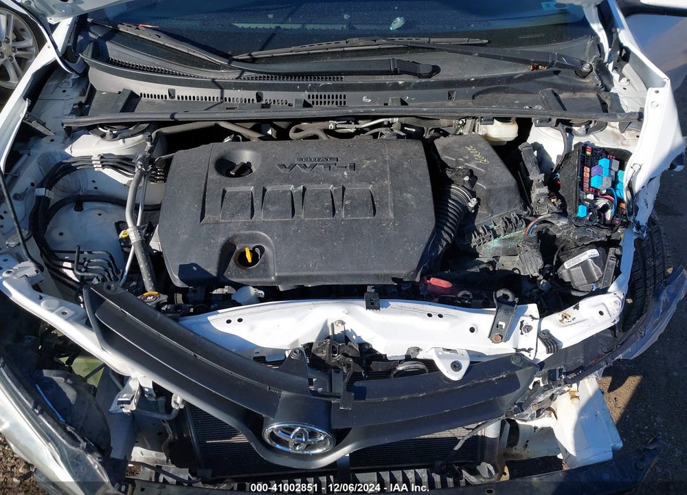 2015 TOYOTA COROLLA LE VIN: 2T1BURHE2FC242059