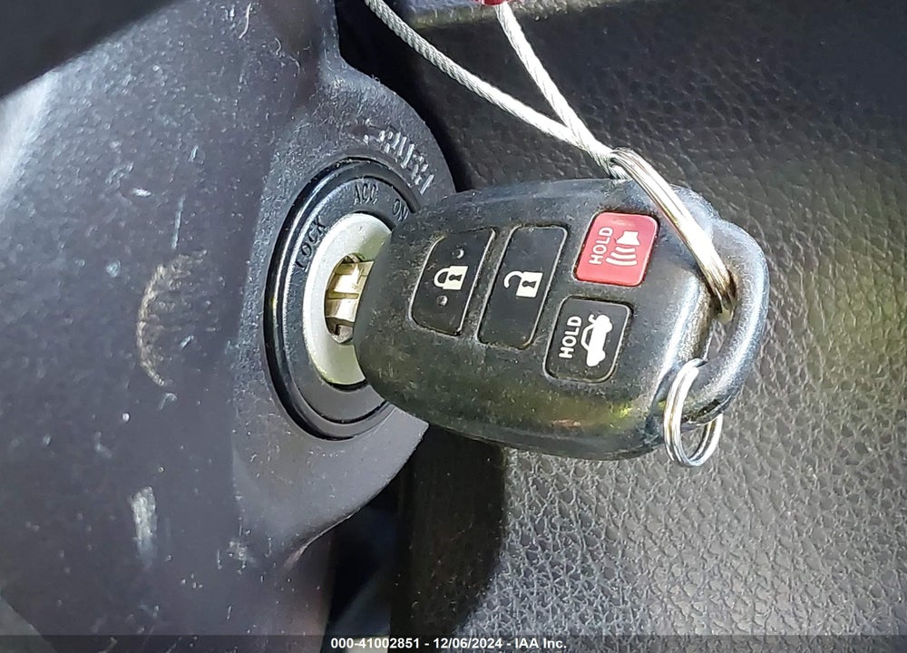 2015 TOYOTA COROLLA LE VIN: 2T1BURHE2FC242059