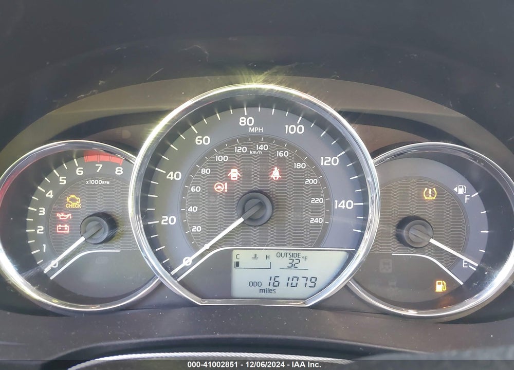 2015 TOYOTA COROLLA LE VIN: 2T1BURHE2FC242059