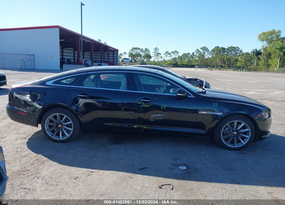 2016 JAGUAR XJ XJL PORTFOLIO VIN: SAJWA2G75G8V99710