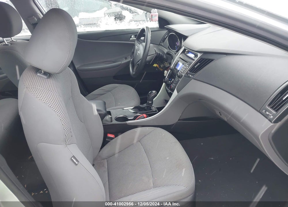 2011 HYUNDAI SONATA VIN: 5NPEB4AC1BH088885