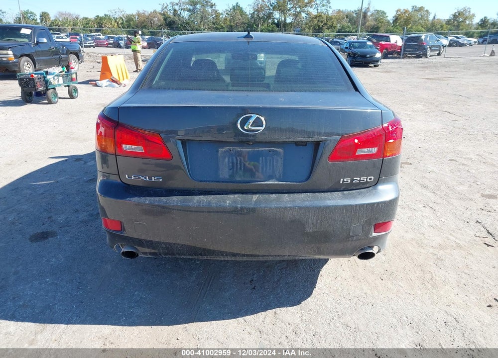2008 LEXUS IS 250 VIN: JTHBK262X85062624