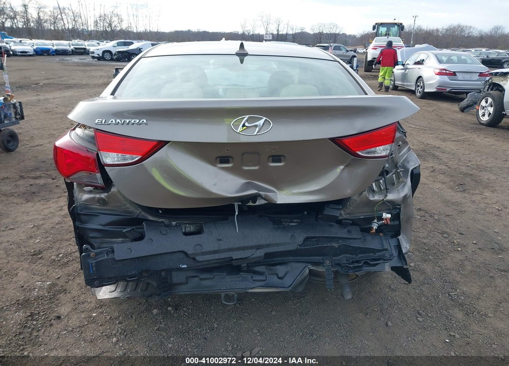 2013 HYUNDAI ELANTRA VIN: 5NPDH4AE6DH297778