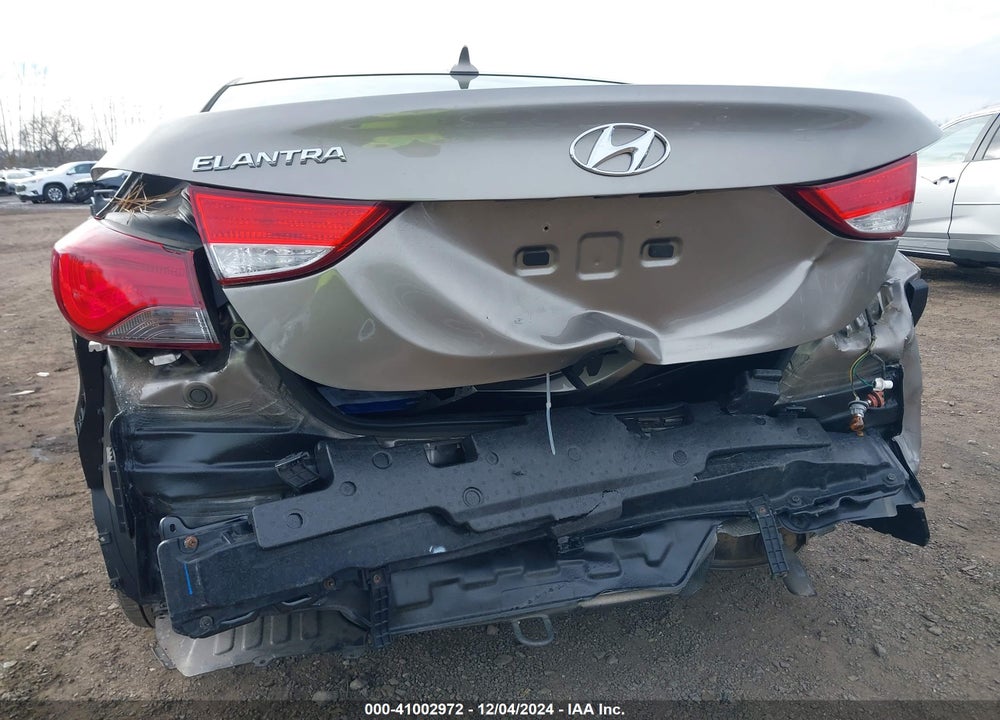 2013 HYUNDAI ELANTRA VIN: 5NPDH4AE6DH297778