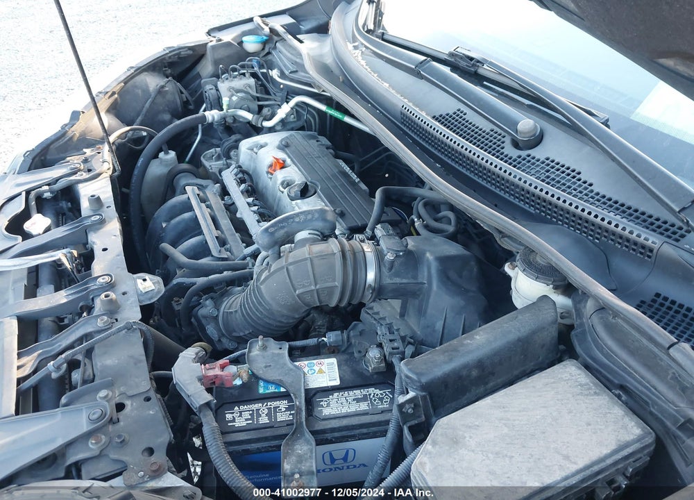 2014 HONDA CR-V LX VIN: 2HKRM4H3XEH695647