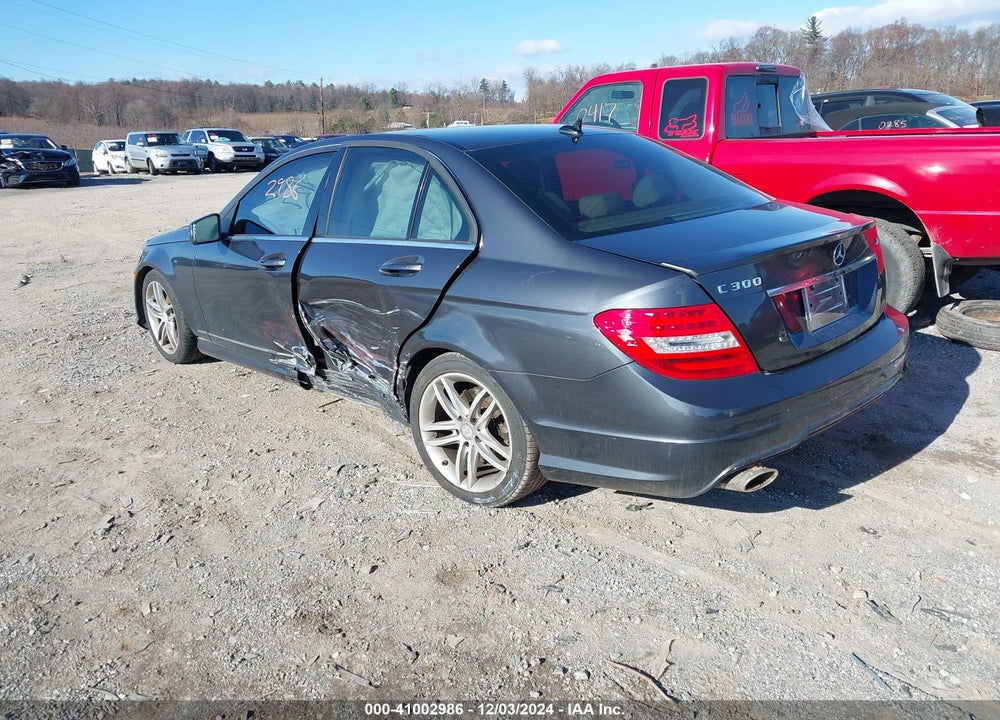 2013 MERCEDES-BENZ C 300 LUXURY 4MATIC/SPORT 4MATIC VIN: WDDGF8AB1DR286475