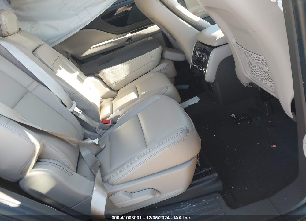 2022 LINCOLN AVIATOR STANDARD VIN: 5LM5J6WCXNGL01678