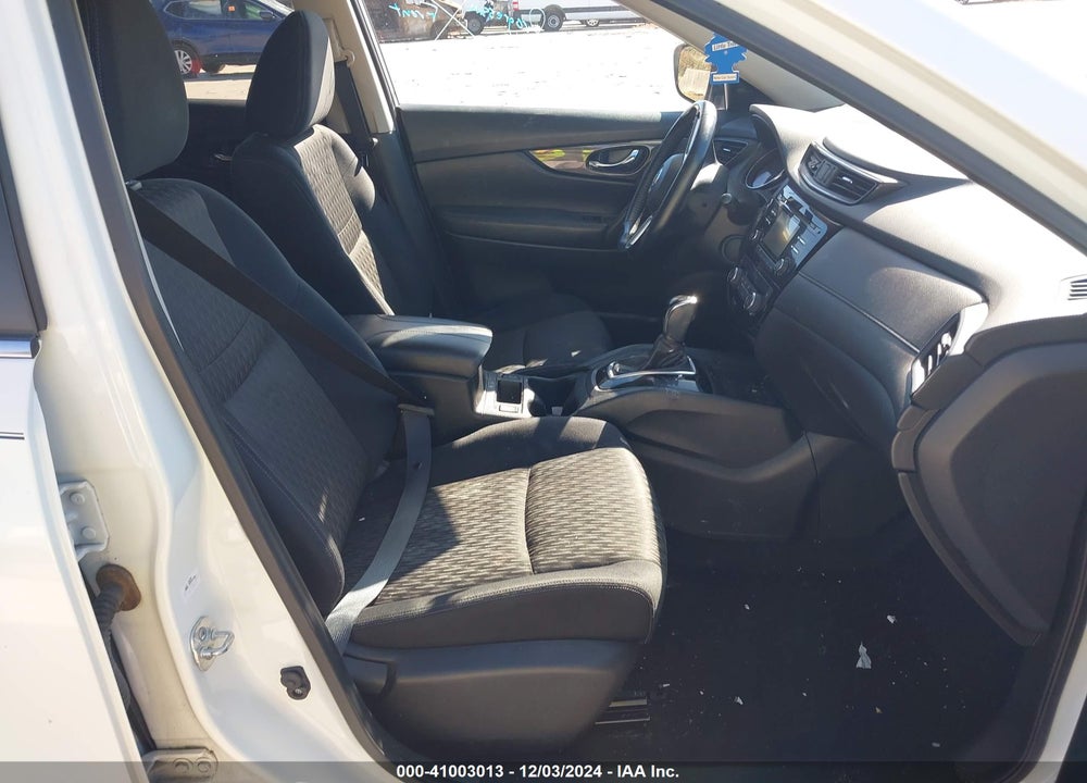 2017 NISSAN ROGUE SV VIN: JN8AT2MT2HW382024