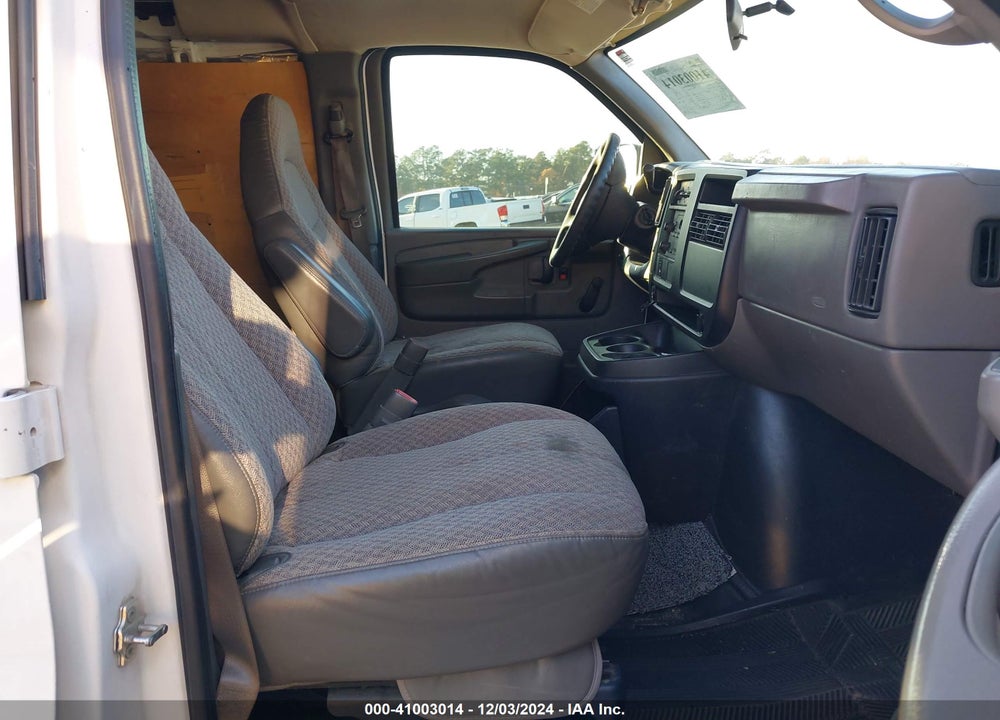 2006 GMC SAVANA WORK VAN VIN: 1GTGG25V161148364