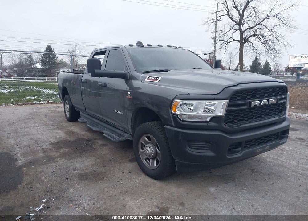 2019 RAM 3500 TRADESMAN  4X4 8' BOX VIN: 3C63R3GL6KG708442