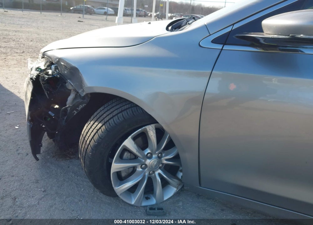 2016 CHRYSLER 200 C VIN: 1C3CCCCB1GN135038