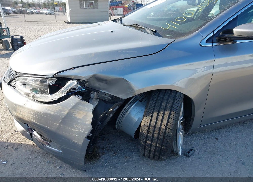 2016 CHRYSLER 200 C VIN: 1C3CCCCB1GN135038