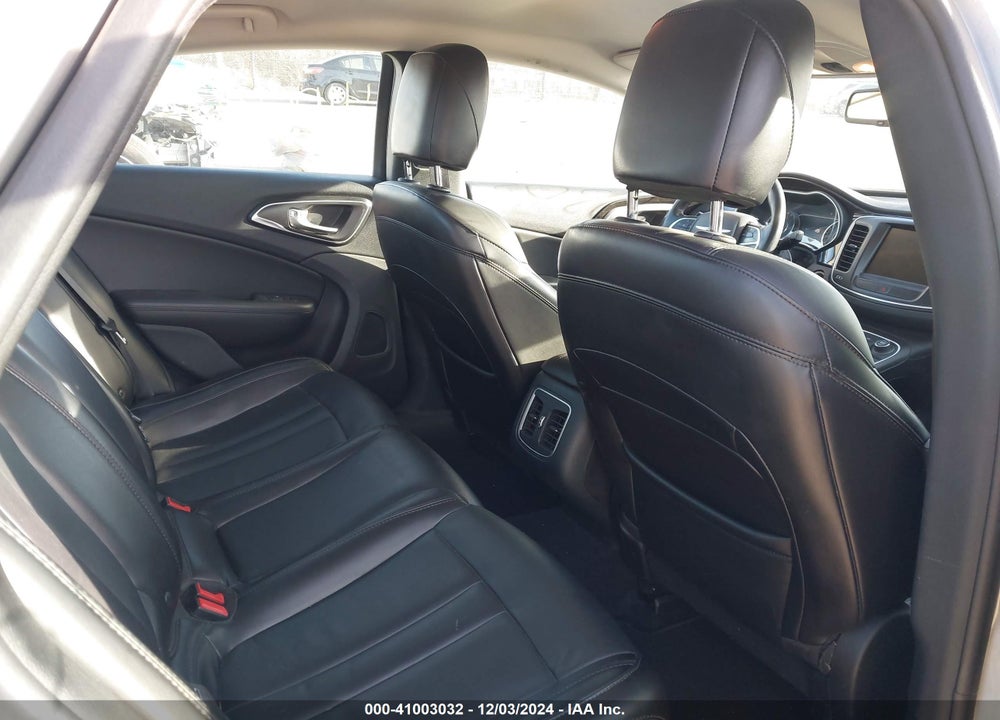 2016 CHRYSLER 200 C VIN: 1C3CCCCB1GN135038