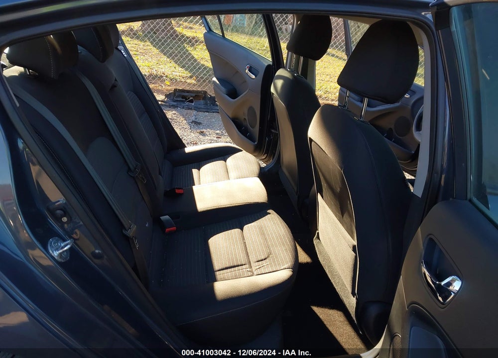 2015 KIA FORTE LX VIN: KNAFX4A63F5397292