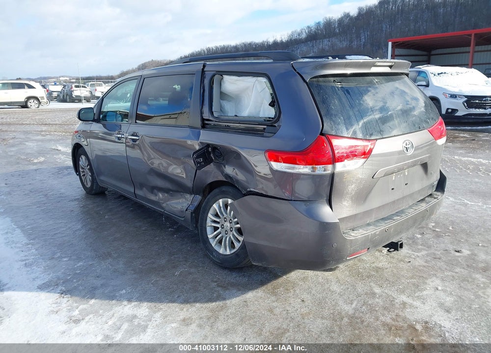 2012 TOYOTA SIENNA XLE LIMITED VIN: 5TDYK3DC8CS272199