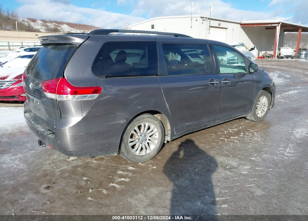 2012 TOYOTA SIENNA XLE LIMITED VIN: 5TDYK3DC8CS272199