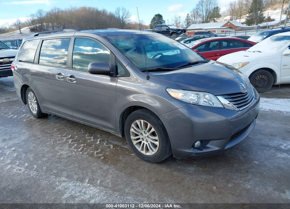 2012 TOYOTA SIENNA XLE LIMITED VIN: 5TDYK3DC8CS272199