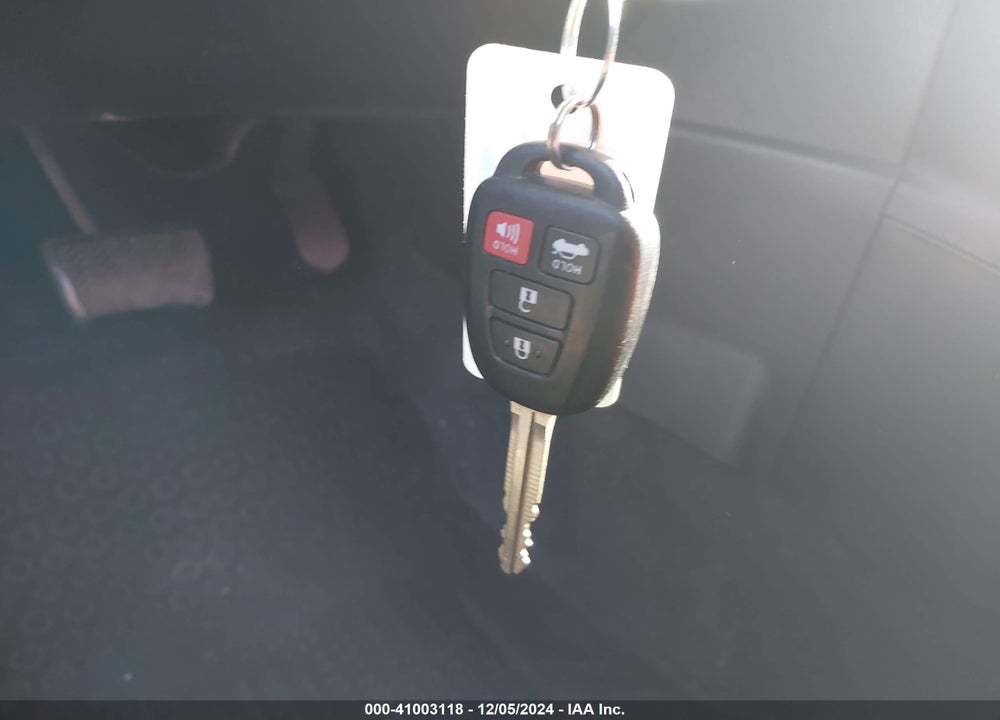 2014 TOYOTA COROLLA S PLUS VIN: 2T1BURHE7EC025878
