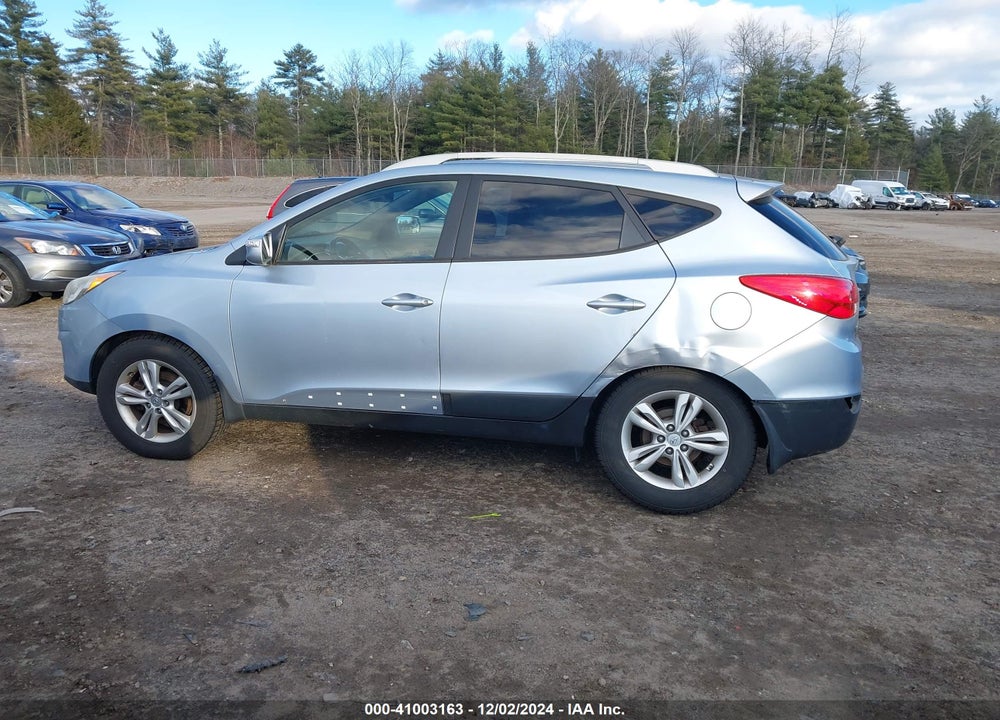 2012 HYUNDAI TUCSON GLS VIN: KM8JUCAC5CU419330