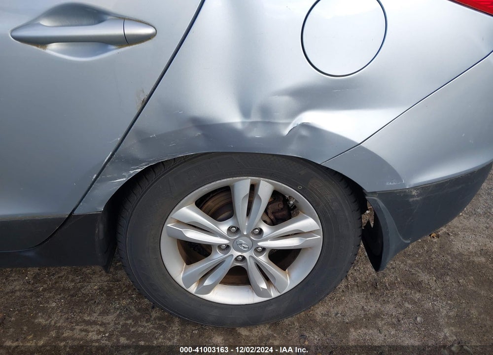 2012 HYUNDAI TUCSON GLS VIN: KM8JUCAC5CU419330