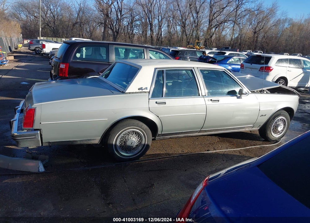 1983 OLDSMOBILE DELTA 88 ROYALE BROUGHAM VIN: 1G3AY69Y2DX306042