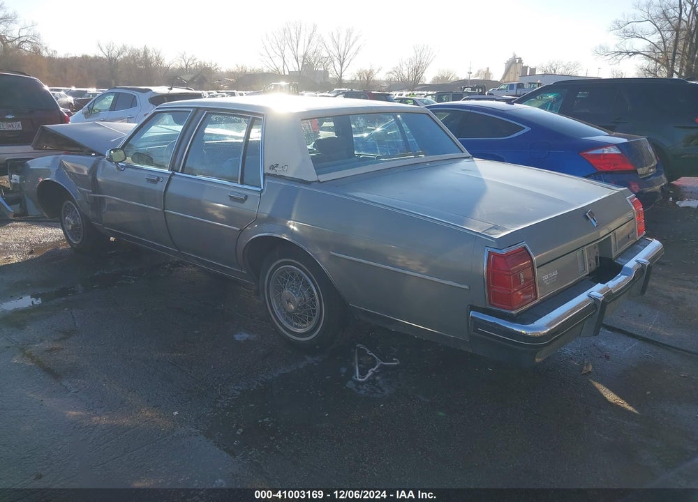 1983 OLDSMOBILE DELTA 88 ROYALE BROUGHAM VIN: 1G3AY69Y2DX306042