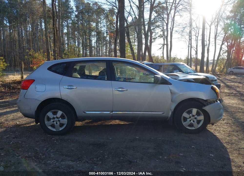 2014 NISSAN ROGUE SELECT S VIN: JN8AS5MT5EW100619