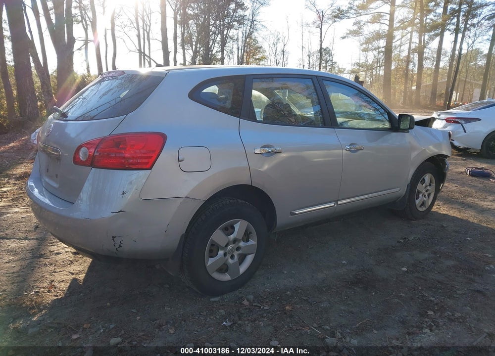 2014 NISSAN ROGUE SELECT S VIN: JN8AS5MT5EW100619