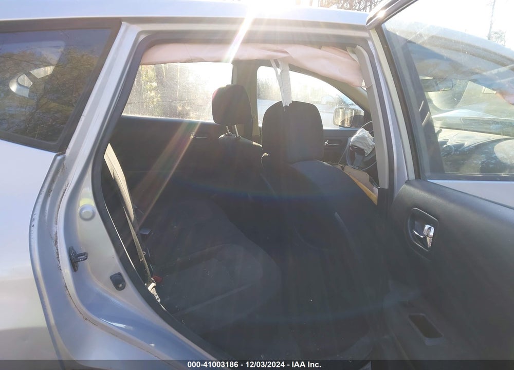 2014 NISSAN ROGUE SELECT S VIN: JN8AS5MT5EW100619
