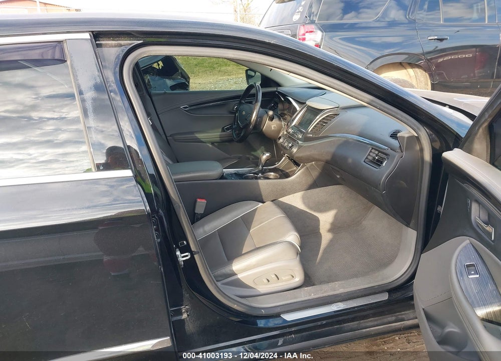 2017 CHEVROLET IMPALA 2LZ VIN: 1G1145S38HU185599