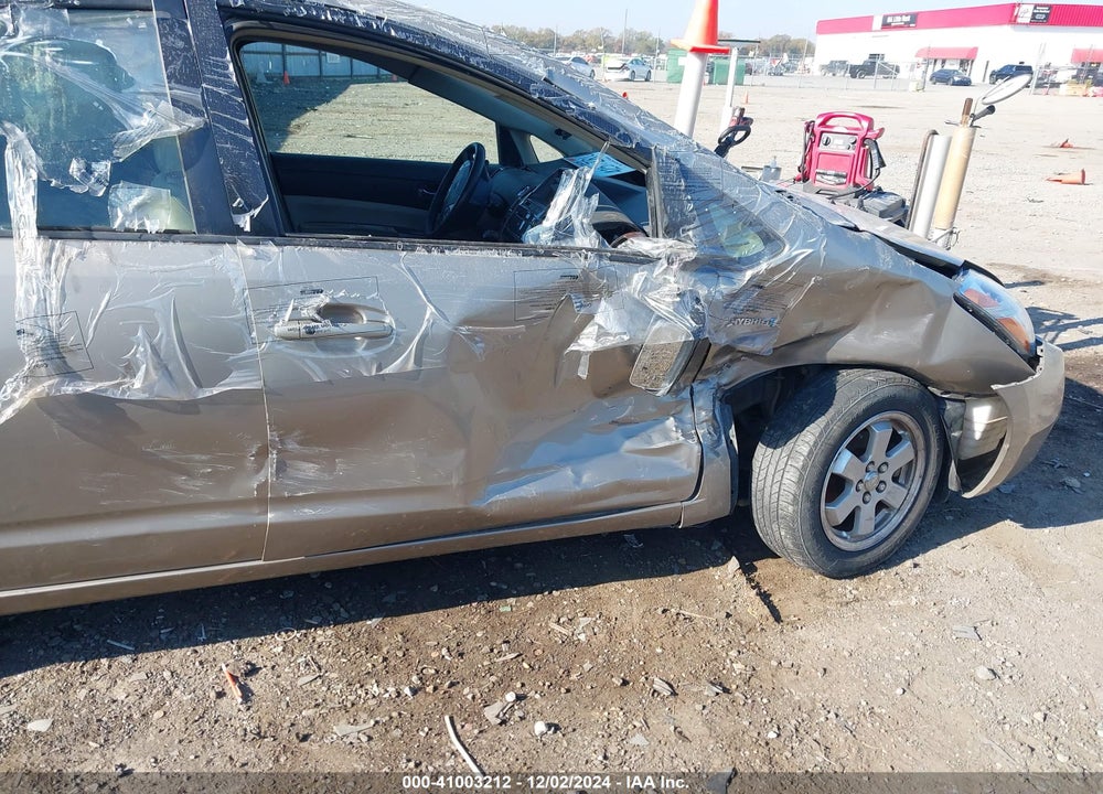 2008 TOYOTA PRIUS VIN: JTDKB20U087811821