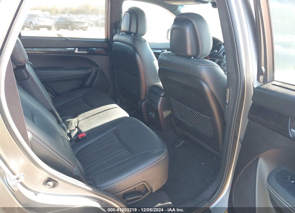 2014 KIA SORENTO LIMITED V6 VIN: 5XYKWDA73EG472298