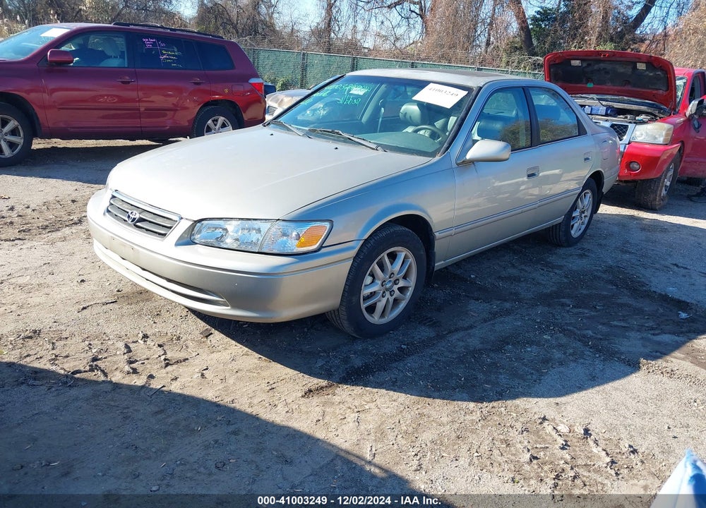 2000 TOYOTA CAMRY XLE V6 VIN: 4T1BF28K3YU111795