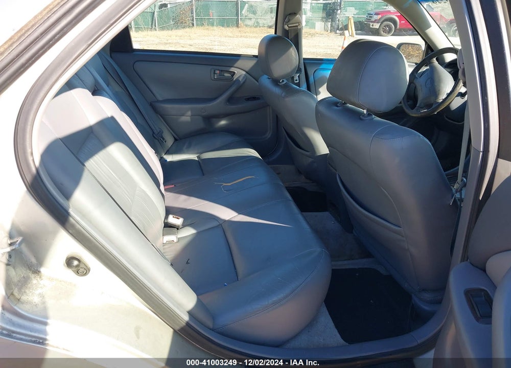 2000 TOYOTA CAMRY XLE V6 VIN: 4T1BF28K3YU111795